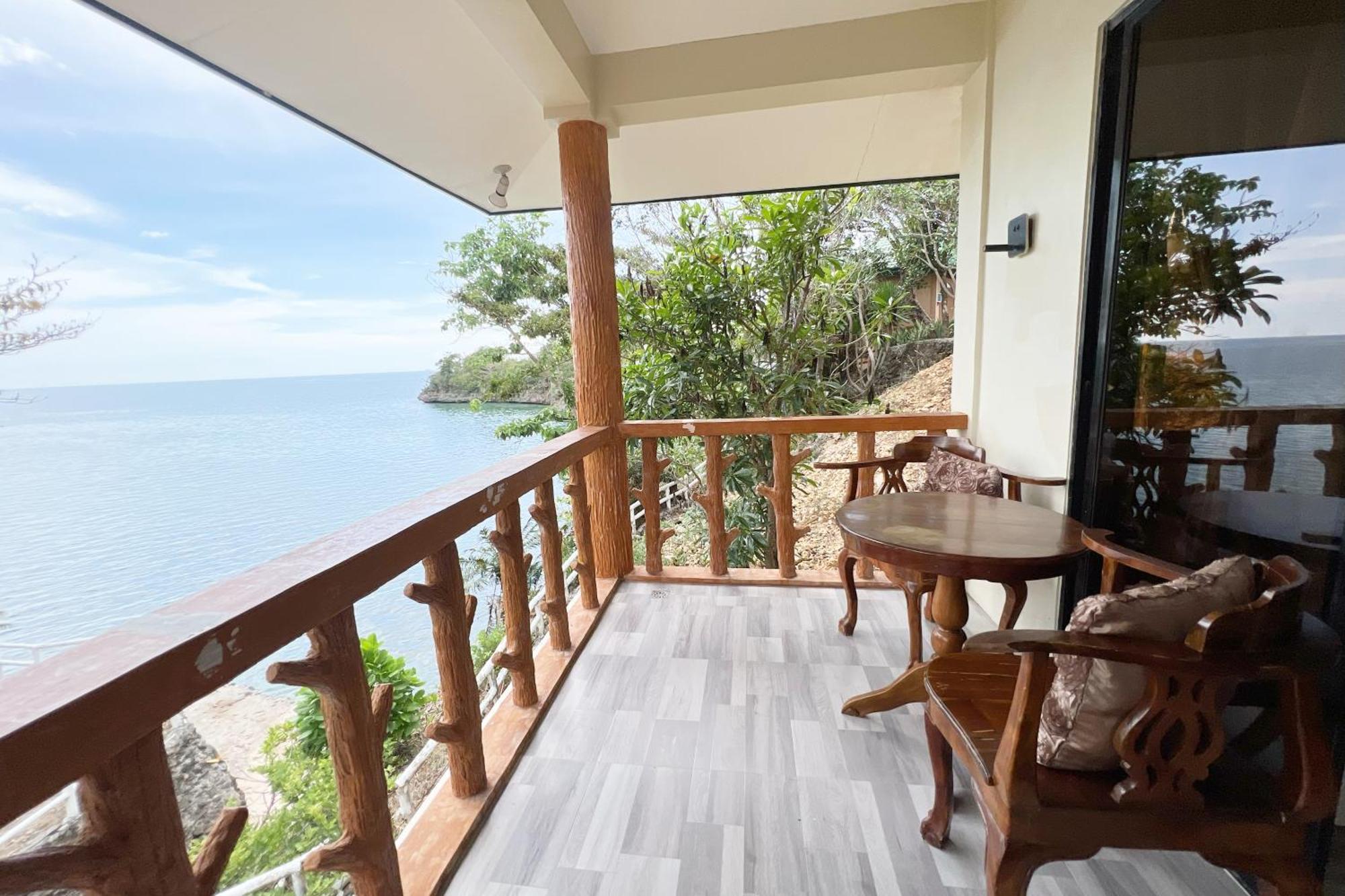 La Puerta Al Paraizo Guimaras Powered By Cocotel Room photo